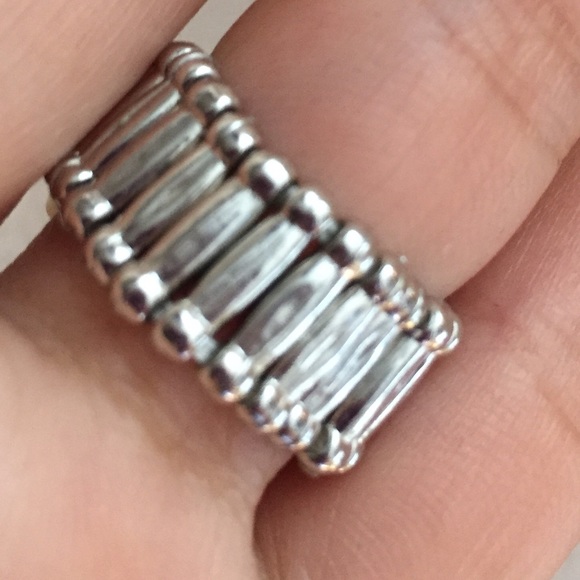 (SOLD) Ring - Picture 3 of 3